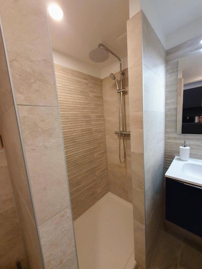 Appartement Premium Dans Une Belle Demeure - Hyper Centre-Ville De Reims Dış mekan fotoğraf